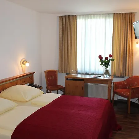 Zur Post Szálloda 3*